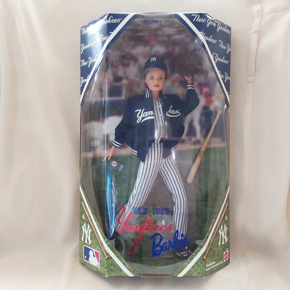 NE YORK YANKEE BARBIE